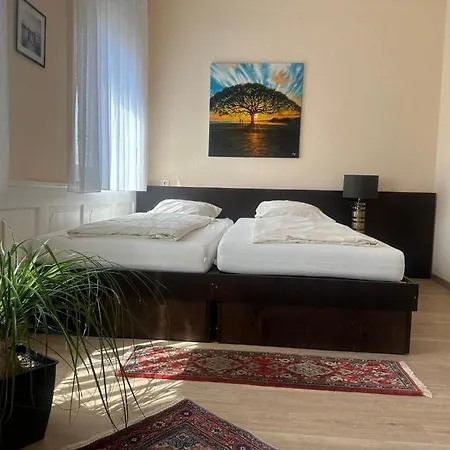 Traube Oeffingen 3*