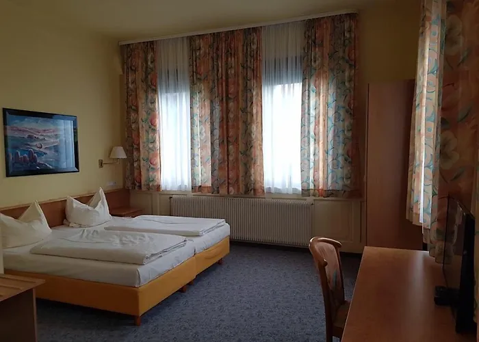 Отель Traube Oeffingen 3*